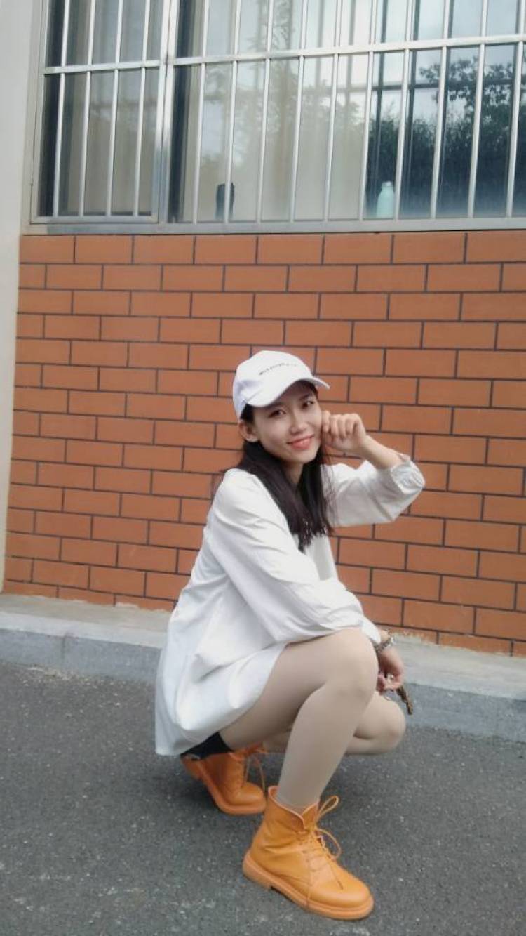大能nnayy-山东省·泰安市·新泰市-***-包包 饰品,上衣裤子鞋子内衣在线接单啦
兼职网拍模特多年,丰富拍照经验,账号等级比较高,负责任,有任务就一定会拍好看