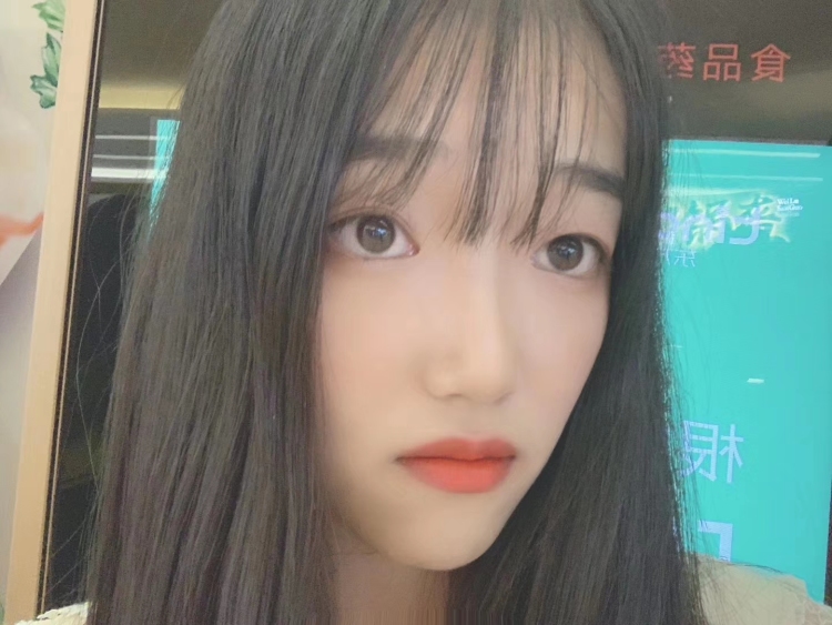 小卢向前冲-天津市·天津市·东丽区-抖音，微博，快手，***-接单
买家秀，寄拍，开箱
爱好：拍照，听歌，刷短视频
专心搞钱