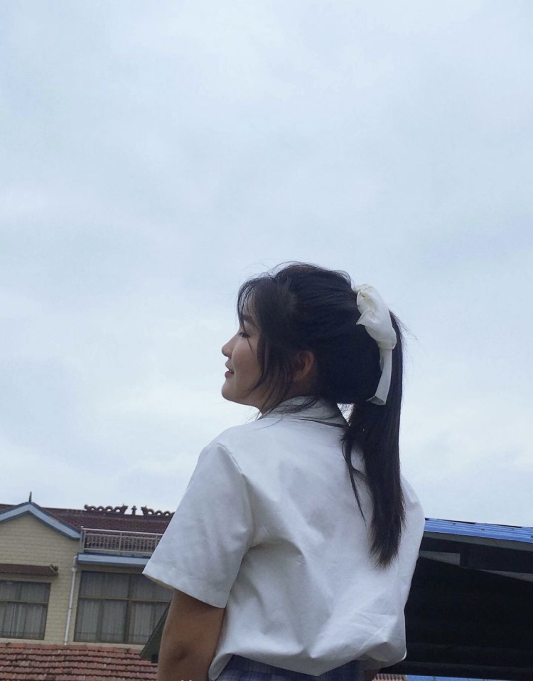 养猪的仙女~-江苏省·宿迁市·宿城区-抖音、快手、***、微博-我的特长是画画,拍照,学习的是平面设计会ps,兴趣爱好是 画画和拍照修图,可以接一些买家秀和网图.