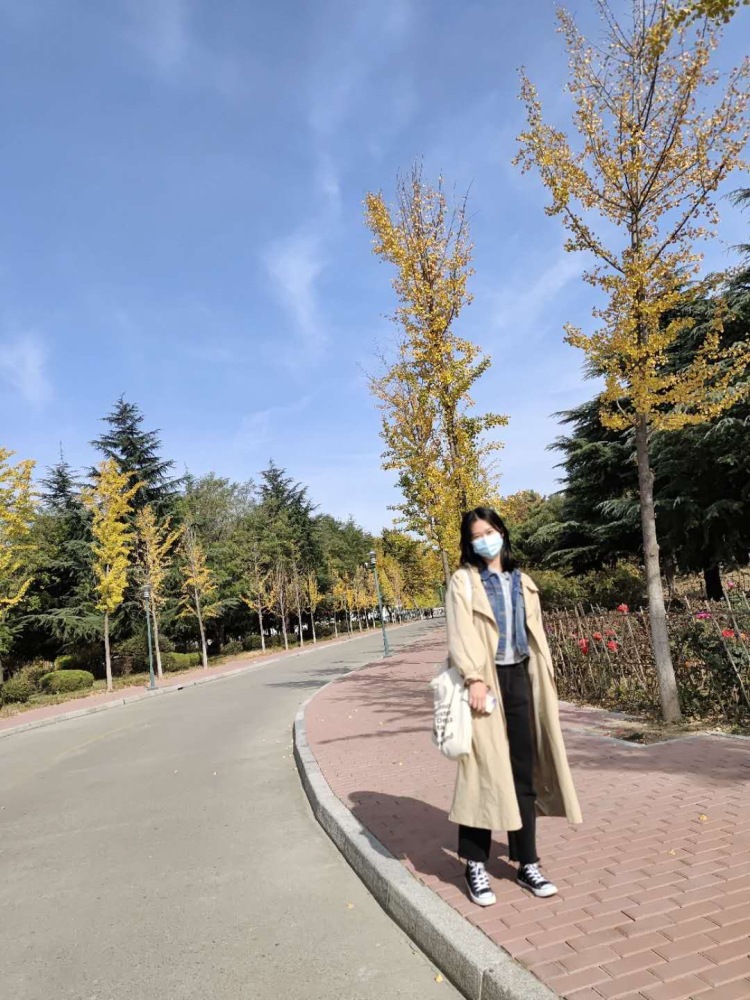 👾-山东省·青岛市·市南区--本人身高166cm 体重48kg 可接寄拍买家秀等 会一点一点修图