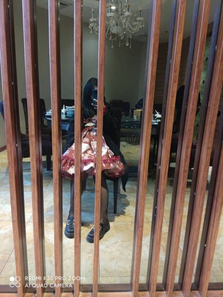 妹妹-河南省·信阳市·商城县-快手-emmm…新手,会拍照修图,想尝试一些网拍,衣服鞋子项链包包都行啊