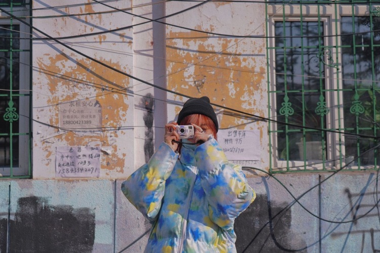 刻骨明淦-黑龙江省·哈尔滨市·呼兰区-抖音 微博 *** b站-师范学生。出图快,接受重拍,审美能力较强,肩宽比较撑衣服,可做手模,项链模,手指关节明显手指纤长。