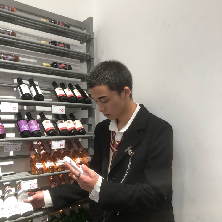kk7k-广东省·惠州市·惠城区-抖音-想试一下做模特因为自己也比较喜欢拍照自己拍给朋友拍,愿意的话可以找我试一下 一定不会让你失望的