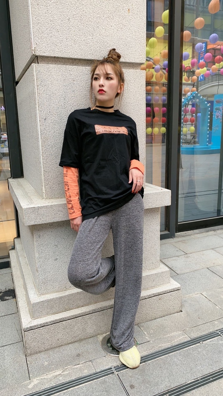 _包租婆🎆-广东省·揭阳市·普宁市-抖音-大家好！我是抖音网红:包租婆
网拍接单，身材可以，买家秀模特都适合
各种风格都拍得出那种感觉，本人属于气质类型
 非诚勿扰
艺名：包租婆
身份：模特
年龄：23
身高：165CM
体重：49KG
粉丝
