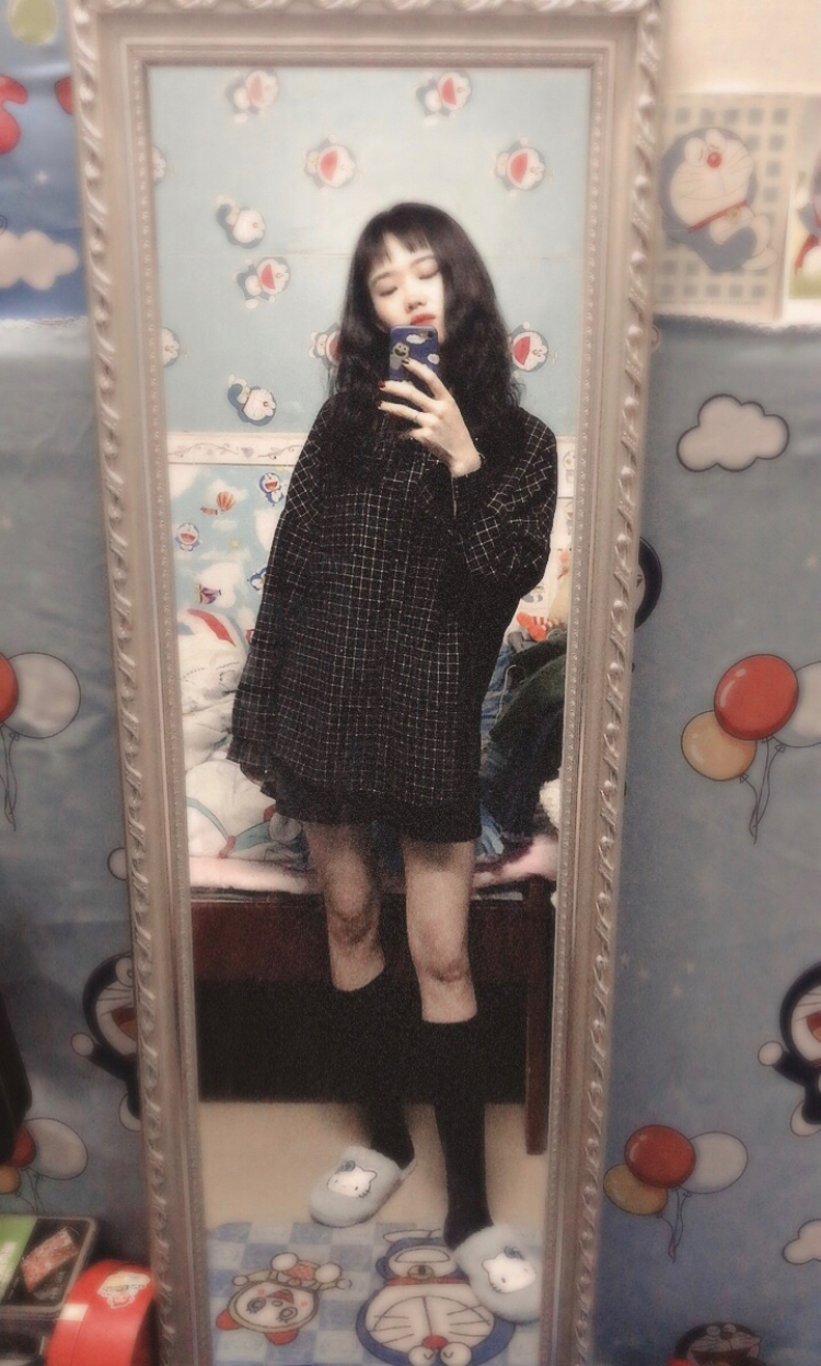 小胖迪-广东省·广州市·番禺区-***，微博-接寄拍，买家秀
本人：163cm.44kg
日常风格：复古，港风，御姐，日系，韩系，黑白各种风格无限制