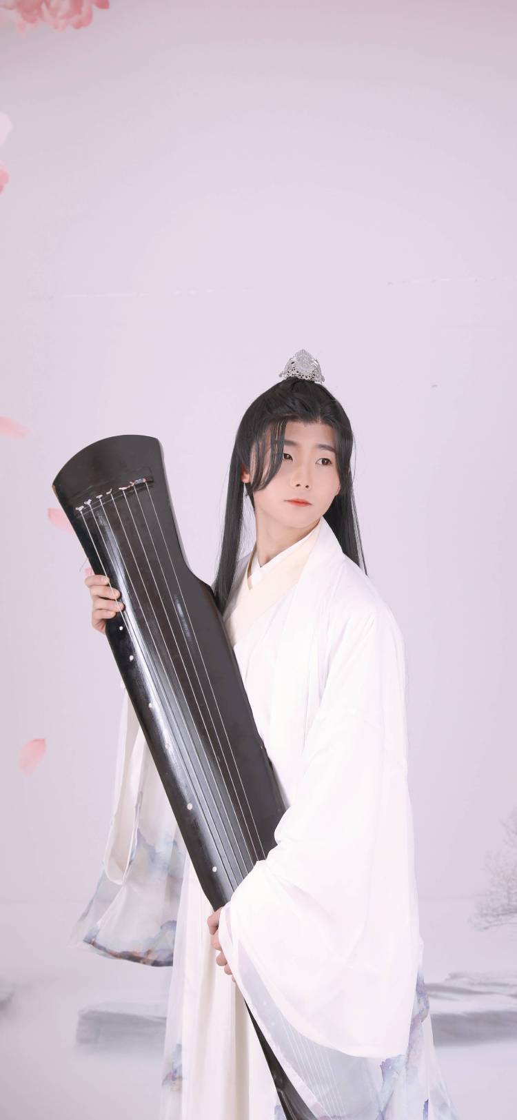 加块芝士片-陕西省·西安市·灞桥区--2020退伍 能唱歌 有颜值
身高176 体重110 千克三围81 69 88
希望能与你合作