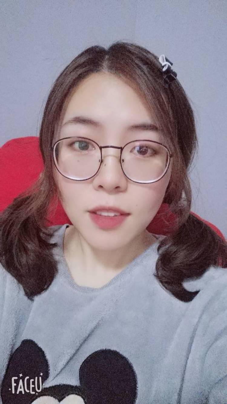 小姑娘爱吃鱼-山东省·济南市·天桥区-红书，抖音-风格多样，可盐可甜。爱美食爱烘焙爱手工艺品，日常喜欢摄影，记录生活点滴。会p图，会文案，种草测评，接各类买家秀。出稿快，不拖延