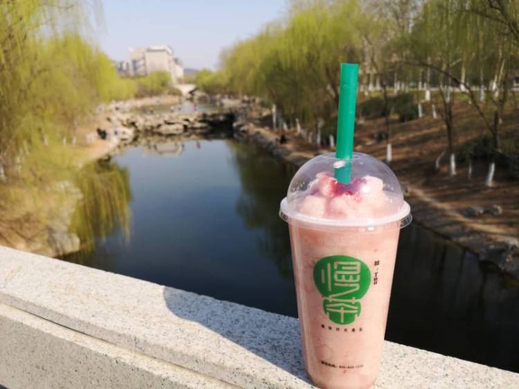 小姑娘爱吃鱼-山东省·济南市·天桥区-红书，抖音-风格多样，可盐可甜。爱美食爱烘焙爱手工艺品，日常喜欢摄影，记录生活点滴。会p图，会文案，种草测评，接各类买家秀。出稿快，不拖延