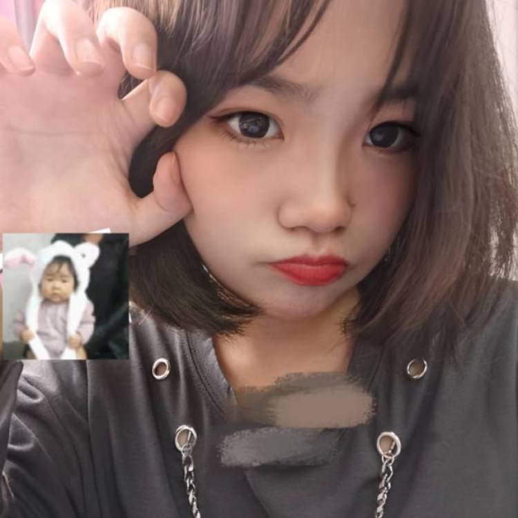 Zovz.💕-湖北省·武汉市·江岸区-***-身高156/体重85 会拍照会ps 各个风格都可以驾驭 长相可爱 拍照比较上镜 希望能与各个贵公司合作