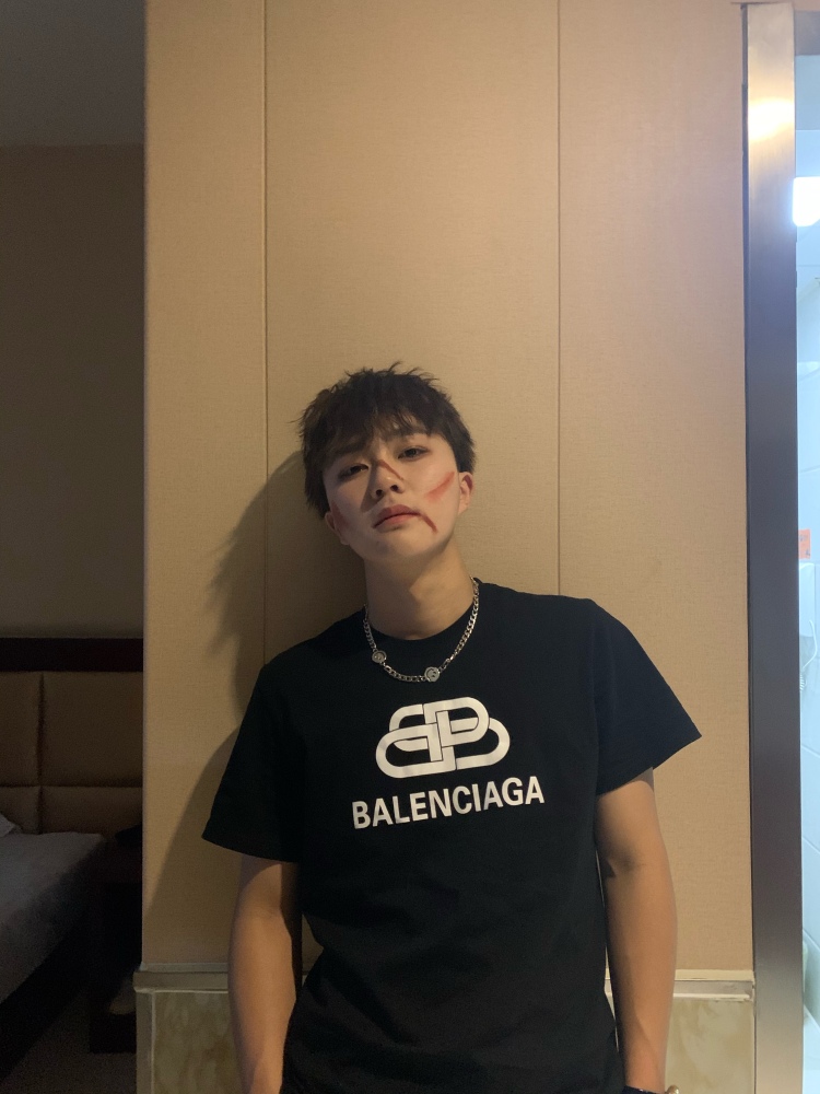 文杰-天津市·天津市·武清区--大家好
想接买家秀 寄拍 会拍照 会修图
身高:178CM
体重:60KG
#杭州市# #创业者# #网红# #博主# #电商# #直播带货# #探店# #通告#
--来自【网红湾】小程序