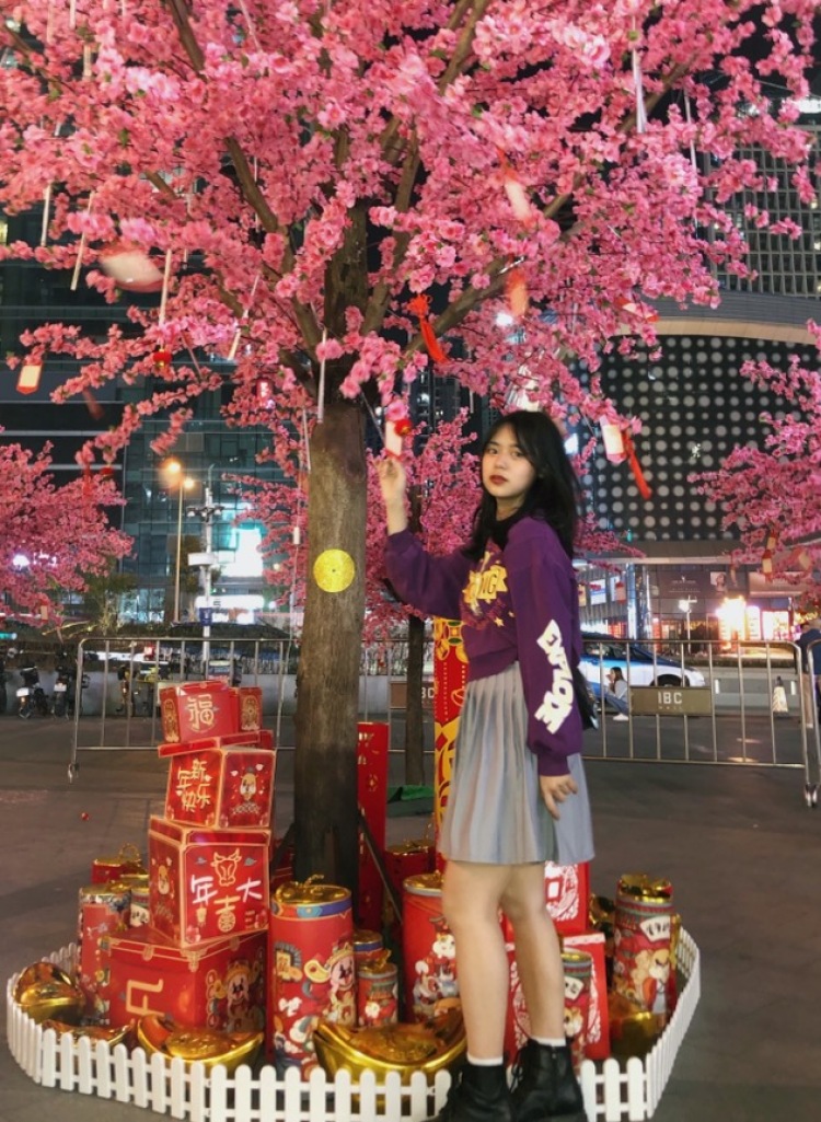 石原里美-广东省·深圳市·龙岗区-***-拍买家秀/会p图/会拍照/所有风格均可驾驭，较擅长韩系穿搭。
可拍服装、饰品、鞋包等等