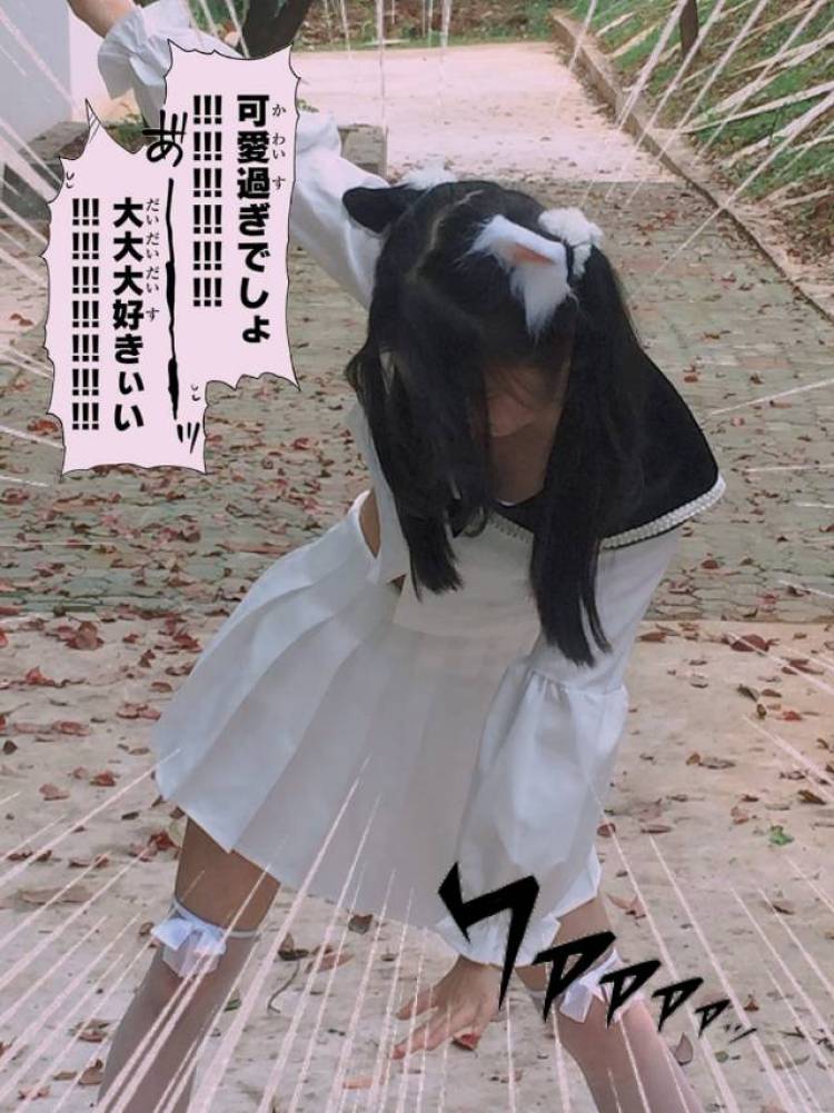 安小玉-湖北省·武汉市·硚口区-ananain-身高：160
体重:86
性格开朗活泼
可以开箱测评
常驻抖音 快手
喜欢拍好看的照片