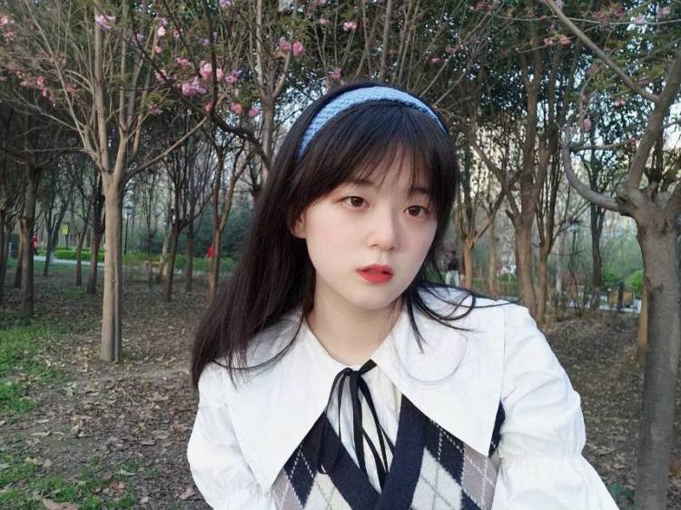 脆脆鲨超好吃-陕西省·西安市·雁塔区--大学生擅长拍照,买家秀,会p图,***vlog新人作者。可长期合作。