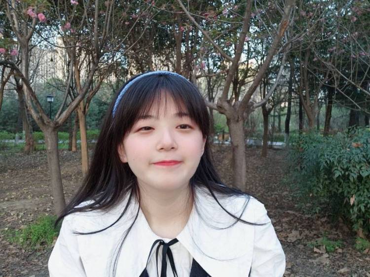 脆脆鲨超好吃-陕西省·西安市·雁塔区--大学生擅长拍照,买家秀,会p图,***vlog新人作者。可长期合作。
