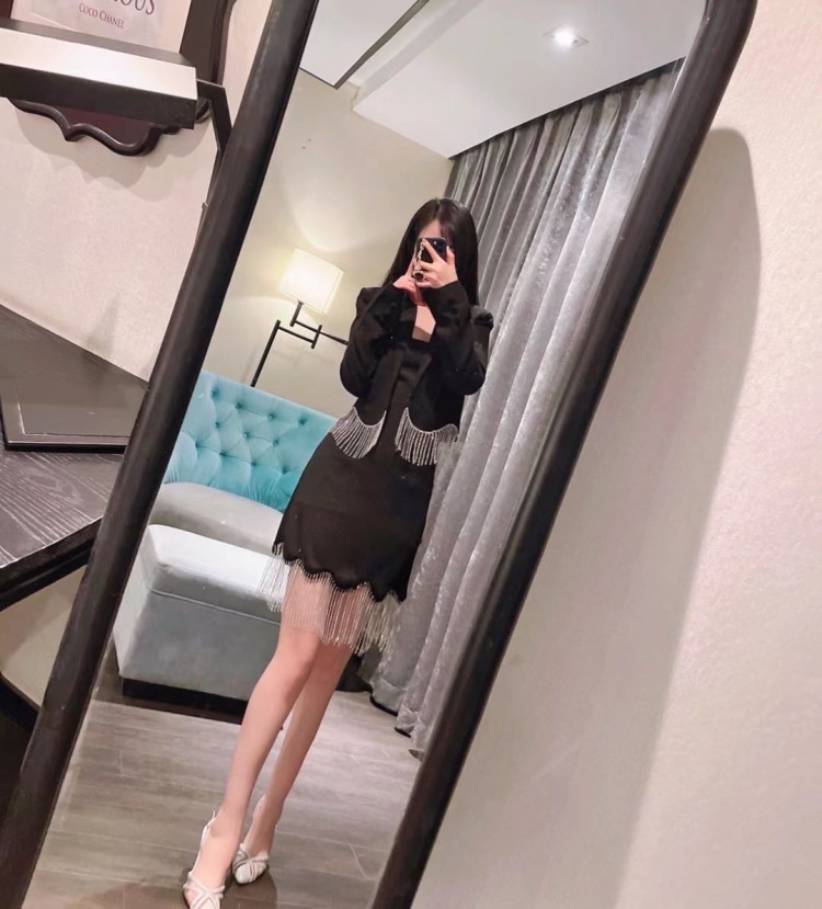 👑 ིྀ-山东省·济南市·历下区-抖音-🉑️接全身照 淘宝服饰 美容护肤类化妆品、美瞳类、鞋类
外景拍摄