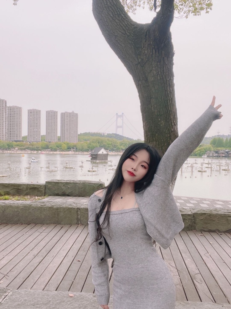 糖糖爱您.-江苏省·无锡市·江阴市-快手-会拍照会p图
接过很多寄拍
作业质量高。性格好，不满意会拍到满意为止
看上来