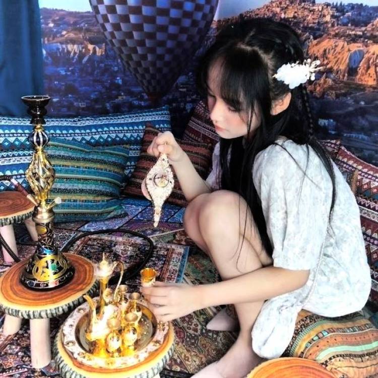 啊稔-黑龙江省·哈尔滨市·通河县--✰可寄拍 可***图文推广 ***粉丝155
☠身高170 体重100 不露全脸 不接内衣 会拍照 不直
播
✰可接①美瞳②服装③眼影/眼线笔/睫毛膏
✰细节方面可以来找我私聊呀!