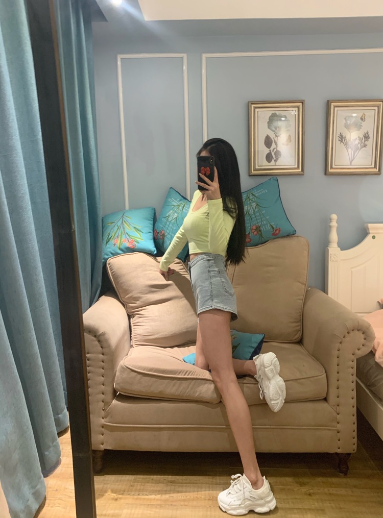 腿腿-江西省·南昌市·青山湖区-抖音,快手,***-抖音快手30万粉丝,自带流量,擅长短视频创作,主要服装内寄拍推广模式,有合作意向的商家可联系
