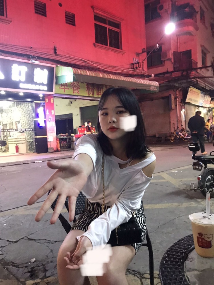 李怼怼🦋🦋-广东省·东莞市·南城街道-快手-接单 会批图 有意者联系我 感谢🙏合作 让我们一起努力 加油