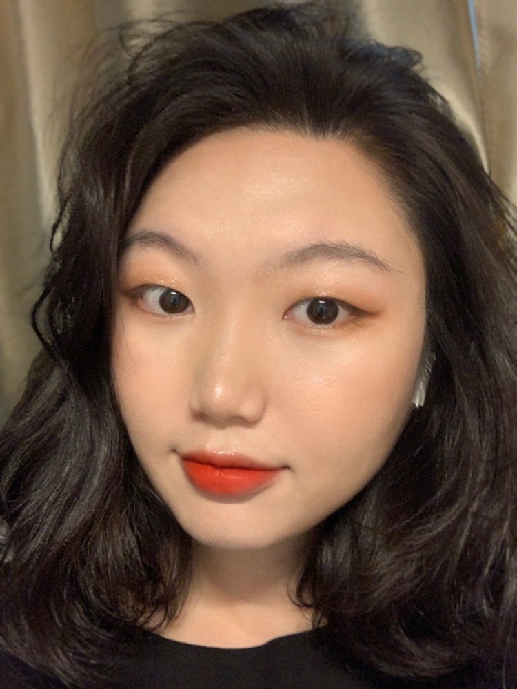 文姬奶奶不姓罗-广西壮族自治区·北海市·银海区-微博-我是服装设计专业的学生,会自己P图,排版,会使用PS,希望可以接寄拍