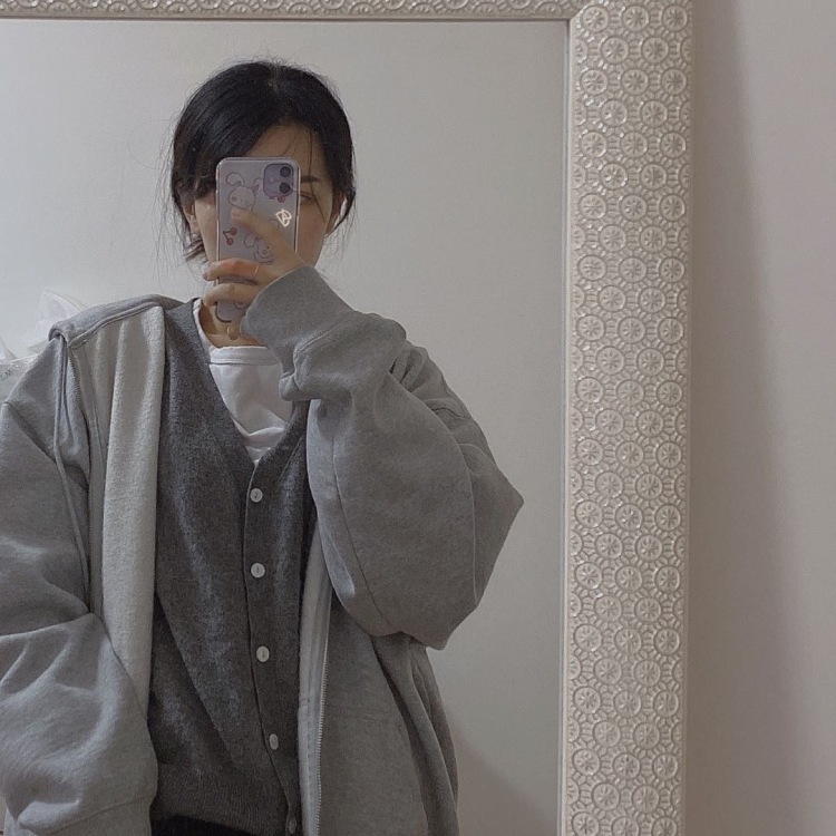 Yyyyyy-陕西省·榆林市·榆阳区--身高165，体重98，特长对镜自拍，希望网上寄拍的小伙伴可以看到啦，价格可商量，只是喜欢拍拍拍和买买买