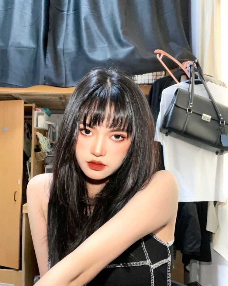 我还不想睡呢📜-上海市·上海市·黄浦区--本人身高174/51kg 有相机 爱拍照 会修图 出图快 态度好!有礼貌!风格多变!可以帅气甜美可爱萝莉 还不快找我合作!宝藏女孩!
