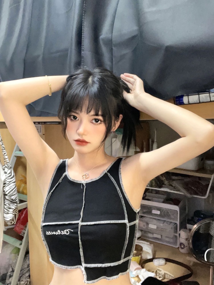 我还不想睡呢📜-上海市·上海市·黄浦区--本人身高174/51kg 有相机 爱拍照 会修图 出图快 态度好！有礼貌！风格多变！可以帅气甜美可爱萝莉 还不快找我合作！宝藏女孩！