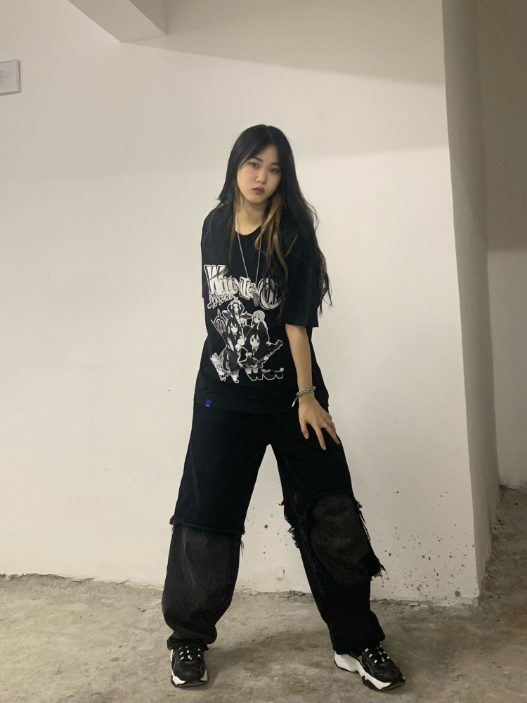 Eliauk.-河南省·商丘市·睢阳区--做寄拍 送拍 出图速度快 质量高 分享穿搭 主接类型服装 美瞳(服装类型不接泳装 可接风格 辣妹 潮牌 日系 jk制服 y2k 暗黑 美瞳类型只接小直径 有品牌保障的 三无不接