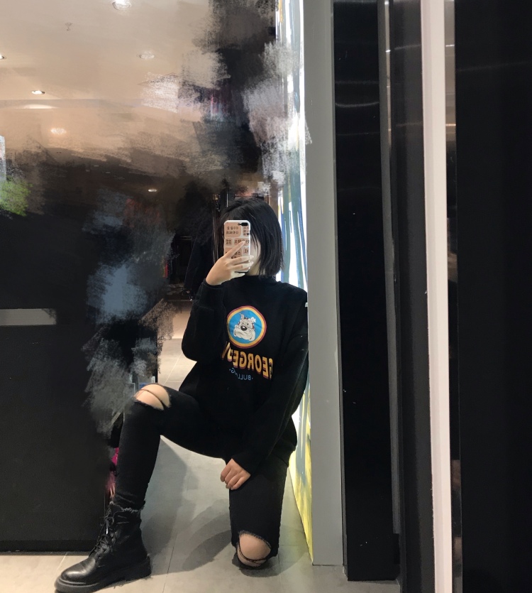 🐑 🐑-广东省·深圳市·福田区-抖音/***-平时喜欢拍照，P图技术很OK👌🏻、什么风格都可以尝试  欢迎一起合作
