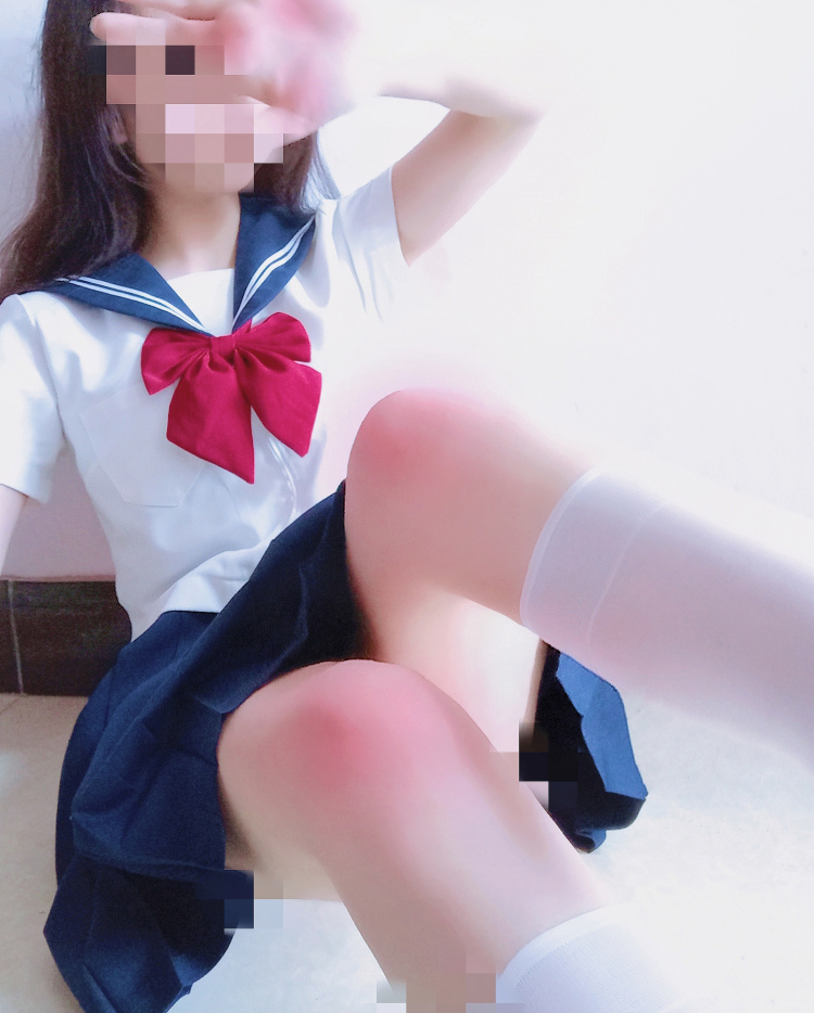 ᝰꪶꪮડꫀ²⁰.-河南省·郑州市·金水区-快手-想接寄拍,网拍,买家秀,线下美瞳等,p得一手好图,可按照单主的要求p图,颜值在线,可驾驭多种风格,会认真完成每一单,快手3926个粉丝