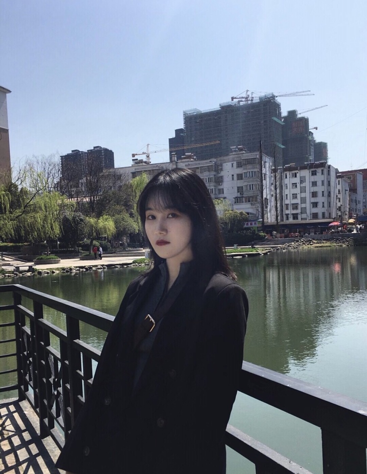 楊自怡.-安徽省·合肥市·蜀山区-快手-之前做过淘宝买家秀会p图
接寄拍
身高：167
体重：100斤
发色：黑色
风格：简约甜美韩风均可
期待合作～