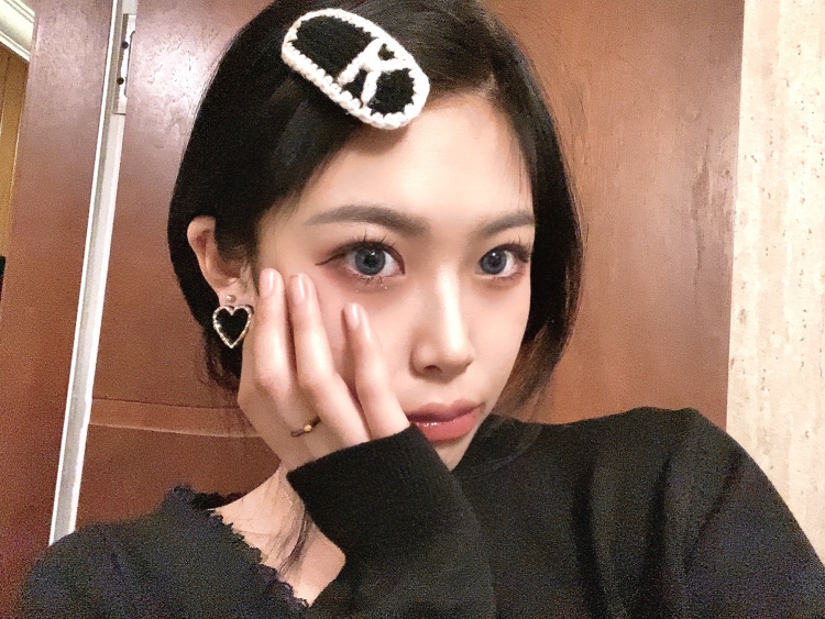 ℡-山东省·青岛市·市南区--买家秀 寄拍 网拍都可 风格多变 人好脾气好 身高165 体重95