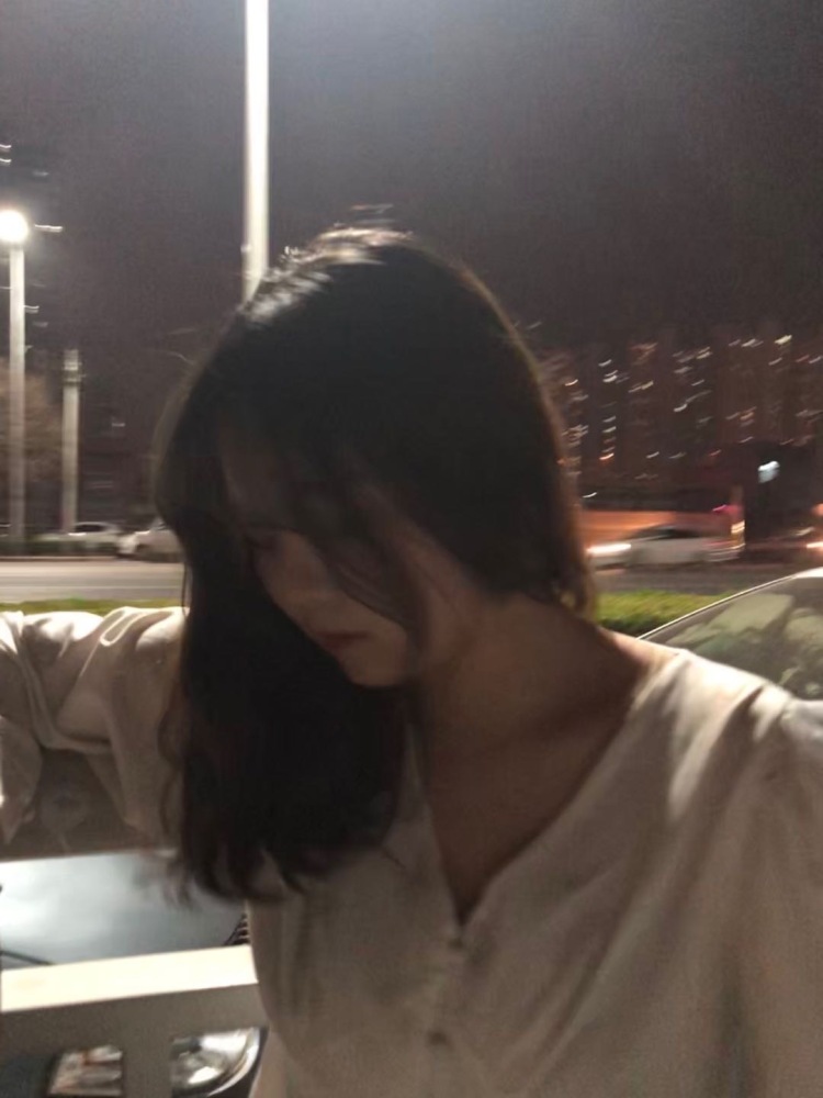 Mi Manchi-河南省·许昌市·襄城县-快手-可以尝试各种风格（不接受暴露的）
淘宝 拼多多都可以
化妆品 护肤品 衣服都可以摆拍