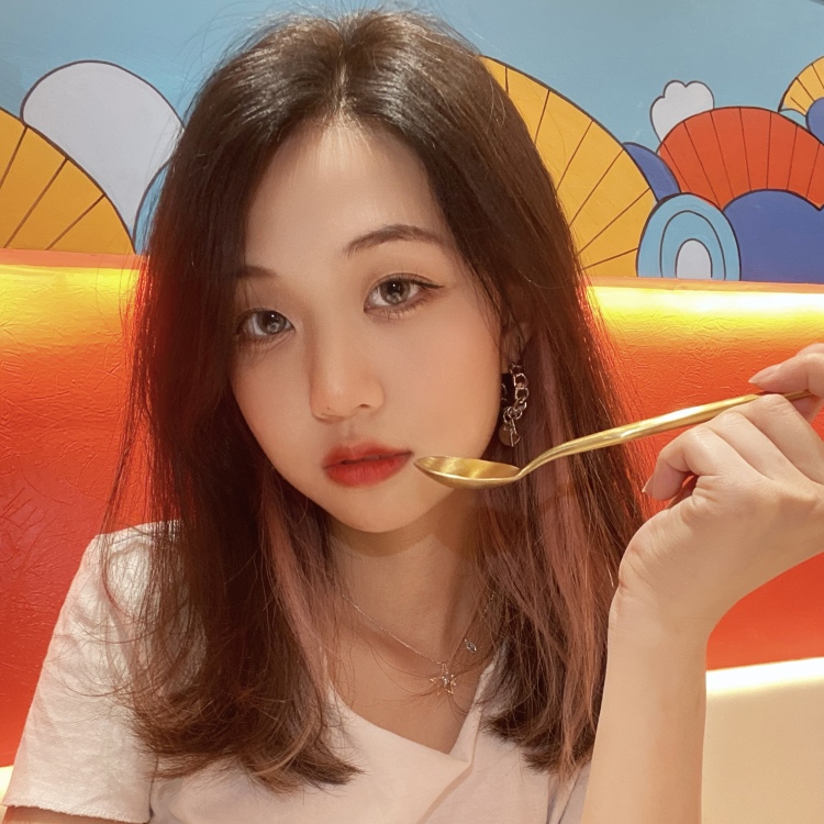 🍙-广东省·广州市·天河区-奶味蓝小龙-擅长:探店打卡、服装搭配、拍摄修图,可接受多种风格。
***主营探店打卡和好物分享,可接ootd
身高160,体重40kg
可接:寄拍、淘宝买家秀、探店打卡、美妆测评