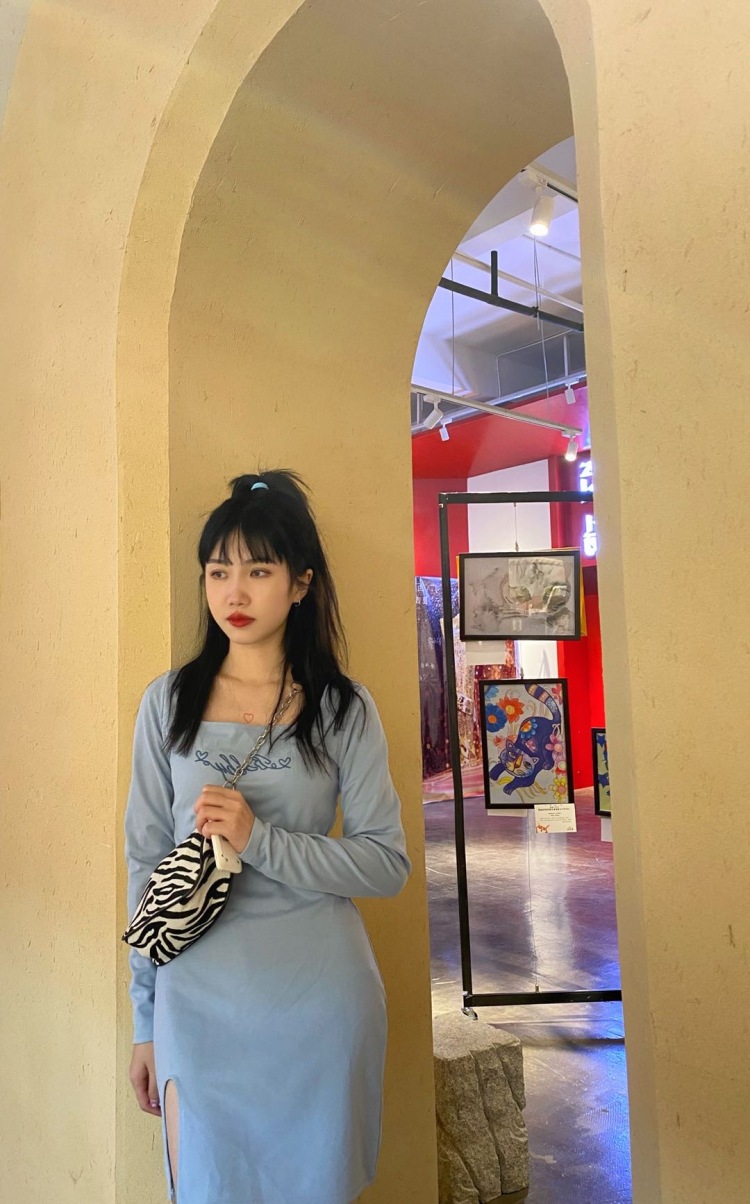 南吕二九-广西壮族自治区·南宁市·青秀区--专业后期制作会用单反拍视频拍照,会使用pspr,修图不照骗,美颜不假脸。想接正常服装首饰鞋子百货的买家秀和短视频产品推广
