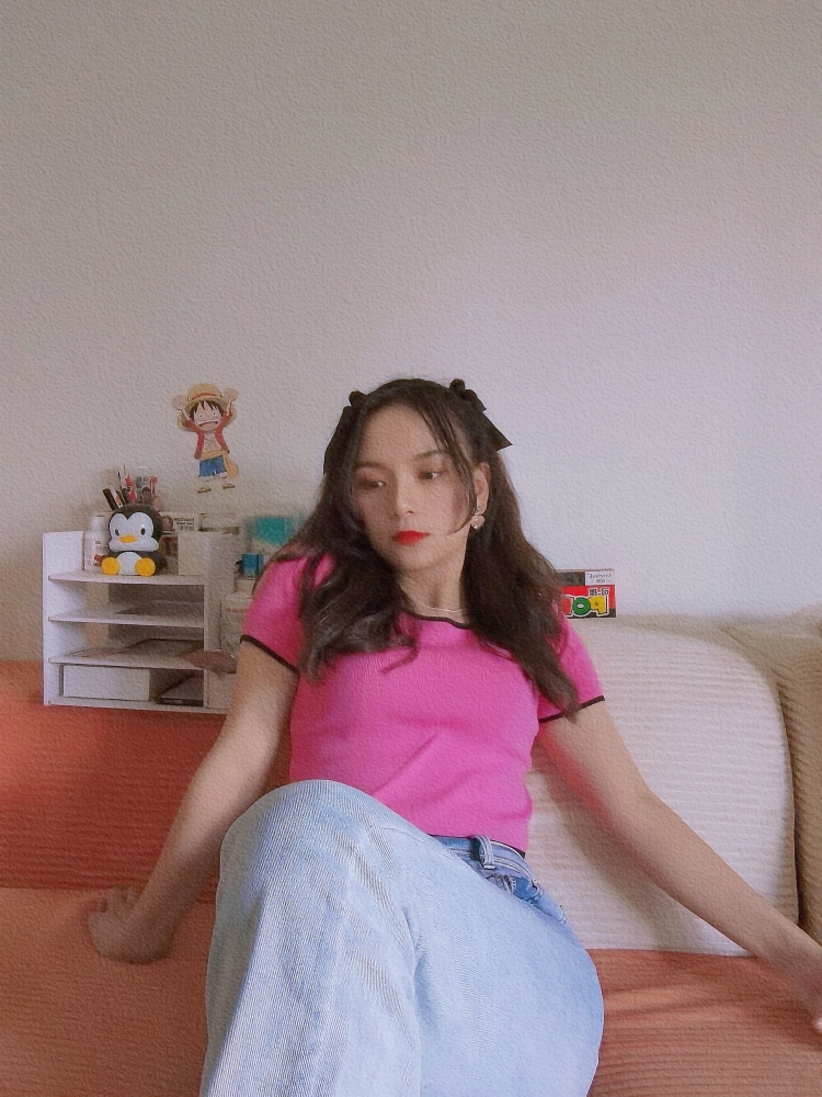 Jessica万-云南省·昆明市·官渡区--喜欢唱歌，跳舞，运动和看书
是一位英语老师
平时非常喜欢拍照
所以想兼职买家秀拍摄