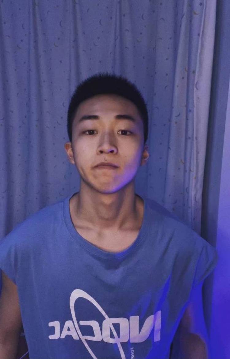 舔狗one🐶-江西省·南昌市·西湖区-微博-可接短视频拍摄，vlog拍摄，寄拍，等等，具体和详谈，各种品类，各种类型都可以，看你需要什么
