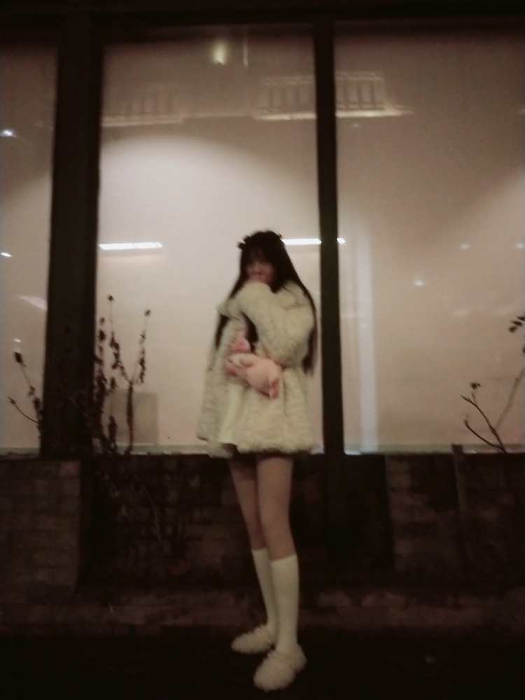原来是小寒呀🌙-浙江省·杭州市·余杭区--接买家秀免费试用,网拍寄拍,视频推广,平面模特兼职,期待与您的合作