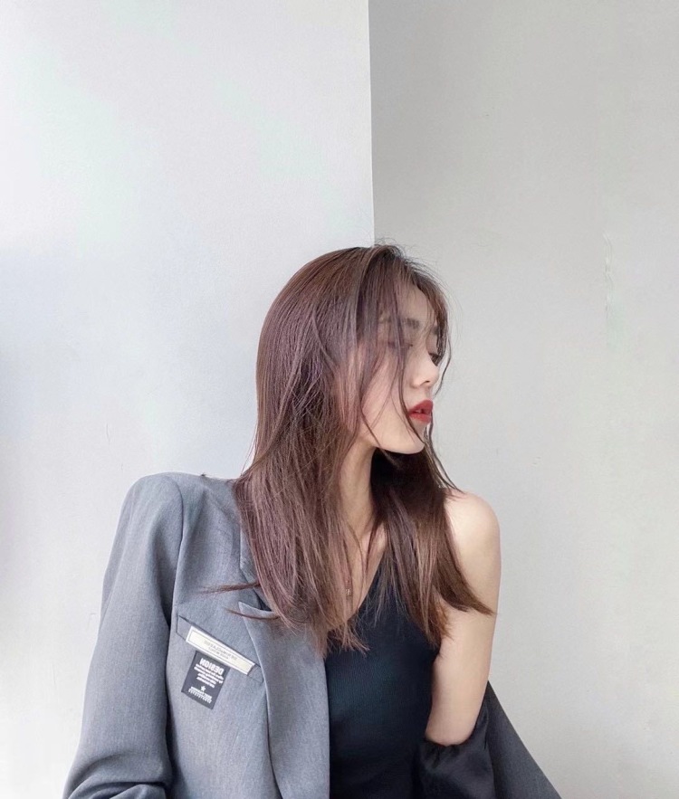 小楠-浙江省·杭州市·余杭区- -168cm 50kg，美图秀秀有1w+粉丝，有拍图经验，可接买家秀，寄拍服装饰品鞋子都可，配合度高！