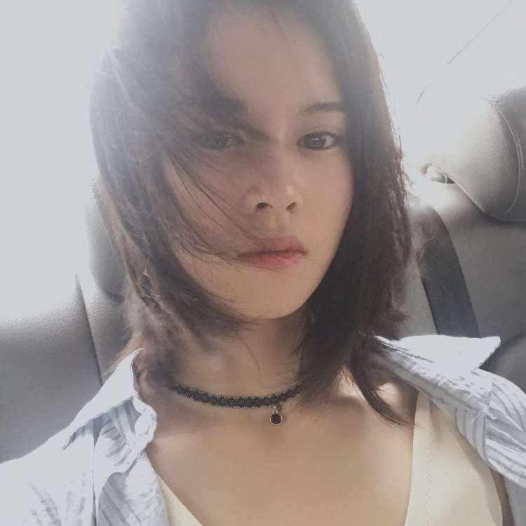 🦋Dimples-北京市·北京市·海淀区--个人喜欢拍照。P图。拍视频。入门级的小模特。希望能深入的感受模特的魅力,嘻嘻
