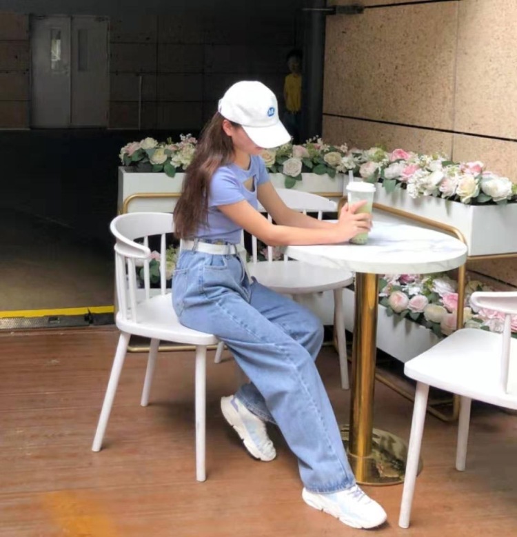 小七七-广东省·东莞市·东城街道-微博***-***美妆号600+美食探店号1000+微博时尚号10000+