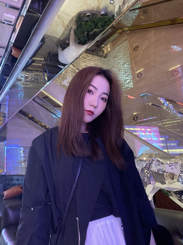 汪说好-湖南省·常德市·澧县-抖音 微博-接寄拍，可制作短视频剪辑拍摄，会p图，化妆，穿搭等 身高165 体重98