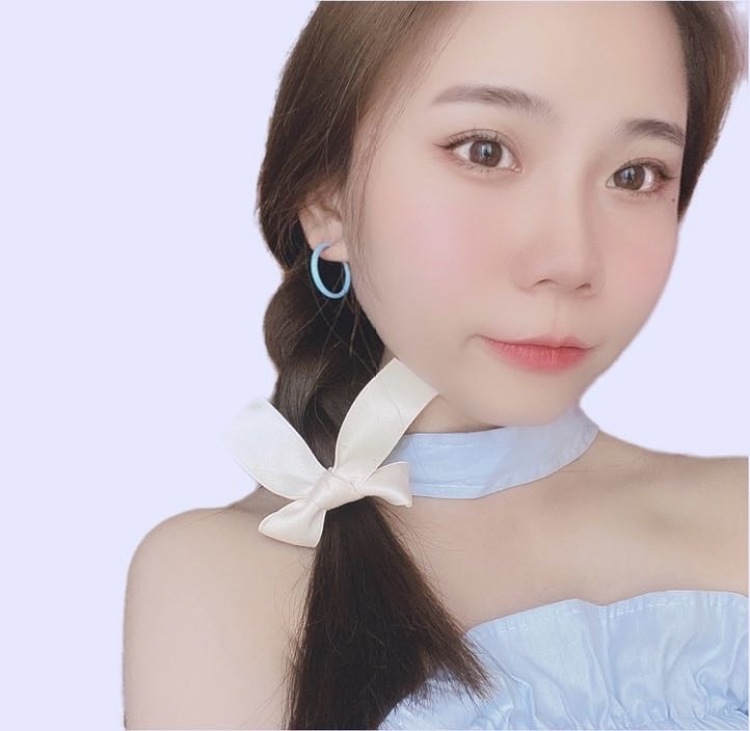 a-贵州省·贵阳市·南明区--可接买家秀,寄拍,会简单修图性格乐观开朗活泼需要的老板dd我,