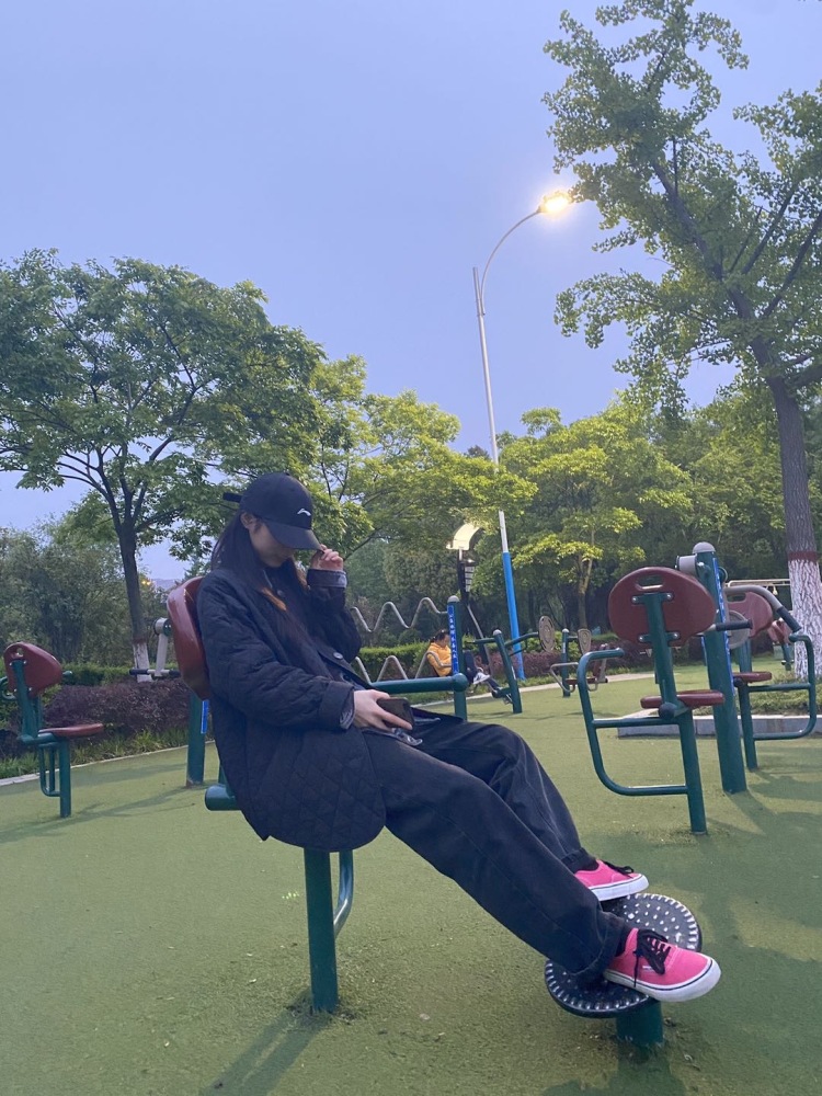文文在努力-河南省·周口市·太康县-***  快手 抖音 -各位商家好！买家秀 免费试用 最好是送拍 寄拍 喜欢拍照 会p图 也可***分享测评奥～  160 84