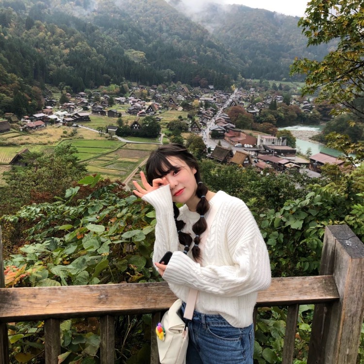 缸缸-山东省·青岛市·即墨区-快手，抖音-三坑沙雕少女在线接单，身高1.55，体重92斤，寄拍，网拍，来者不拒，会p图，可以拍视频，有设备，服装设计专业。