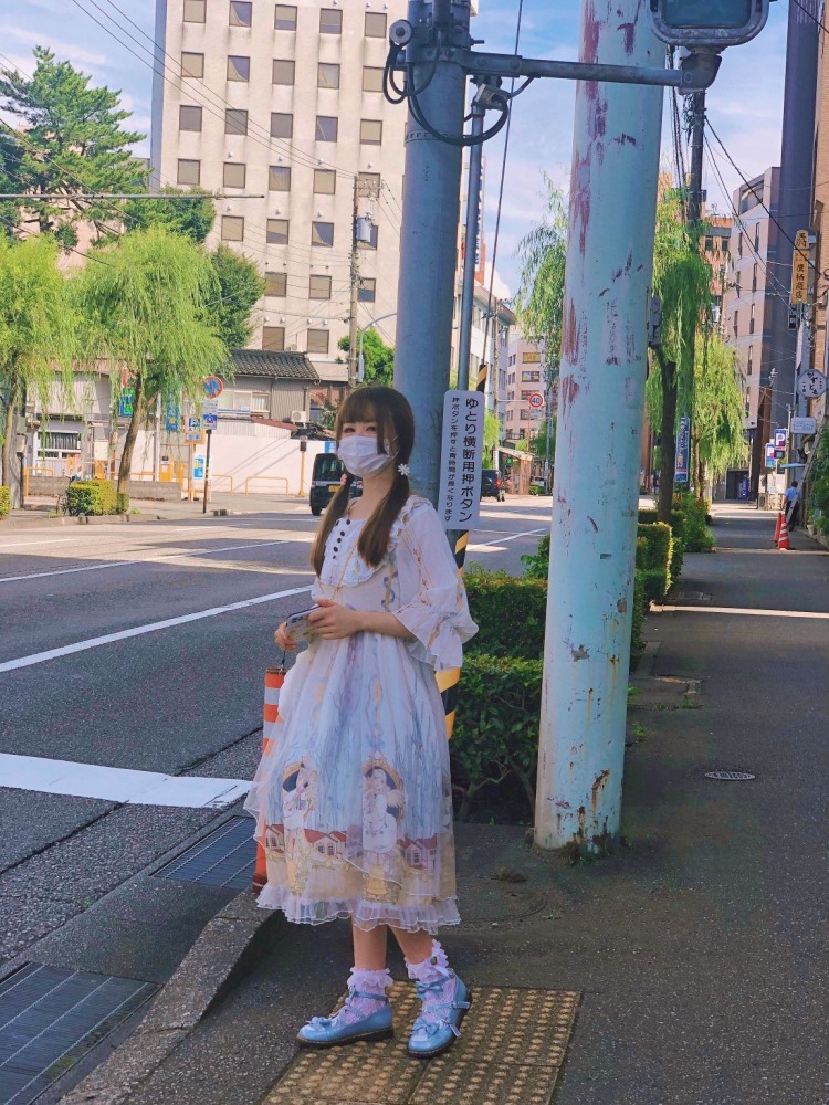 缸缸-山东省·青岛市·即墨区-快手，抖音-三坑沙雕少女在线接单，身高1.55，体重92斤，寄拍，网拍，来者不拒，会p图，可以拍视频，有设备，服装设计专业。
