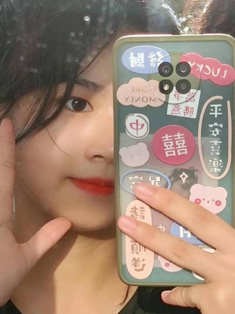 等会儿吃啥-广东省·茂名市·信宜市-***-学生 身高153  体重87   电子商务专业  喜欢拍照，会修图，会做海报PPT，什么风格都可以驾驭，有徐飞的各位老板，可以来找我，谢谢