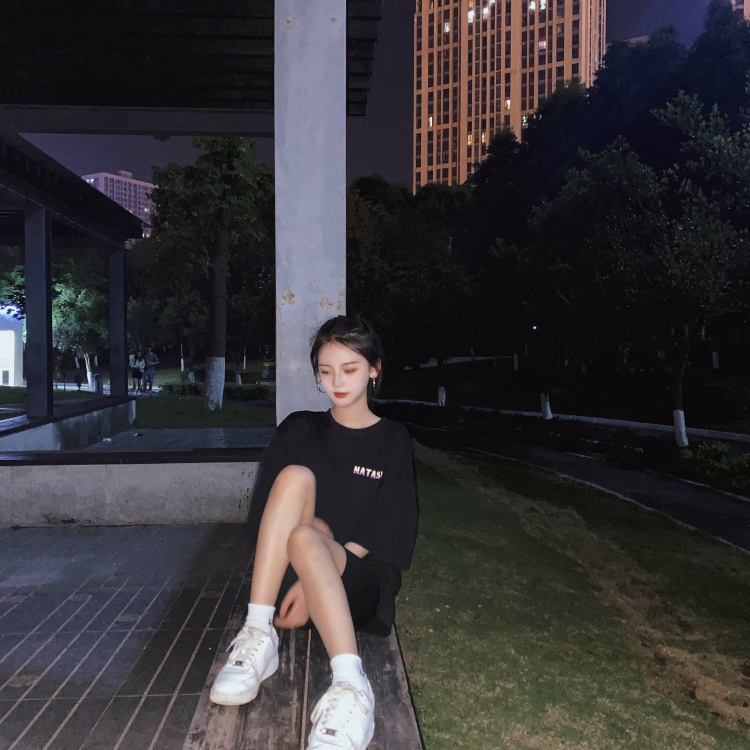 周周-重庆市·重庆市·沙坪坝区--接寄拍 寄拍 寄拍 
身高160 体重80
自己会修图
新人小白 可商量都好说