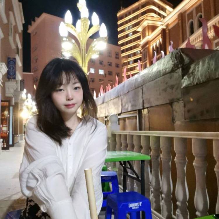 张嘴睡觉-新疆维吾尔自治区·乌鲁木齐市·天山区-抖音-接网络寄拍，好物测评！会P图会发抖音剪辑视屏，诚信为本，什么风格都会尝试，价格不高好商量哦