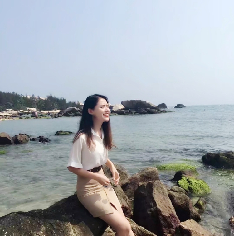 Ella-海南省·海口市·龙华区-抖音-蚊子呀！一枚线下平面模特
接寄拍 产品展示 线下平面模特  礼仪都可
身高166 体重104
自己会修图
新人小白 可商量都好说
艺名：蚊子
身份：带货
年龄：26
身高：166CM
体重：52KG
